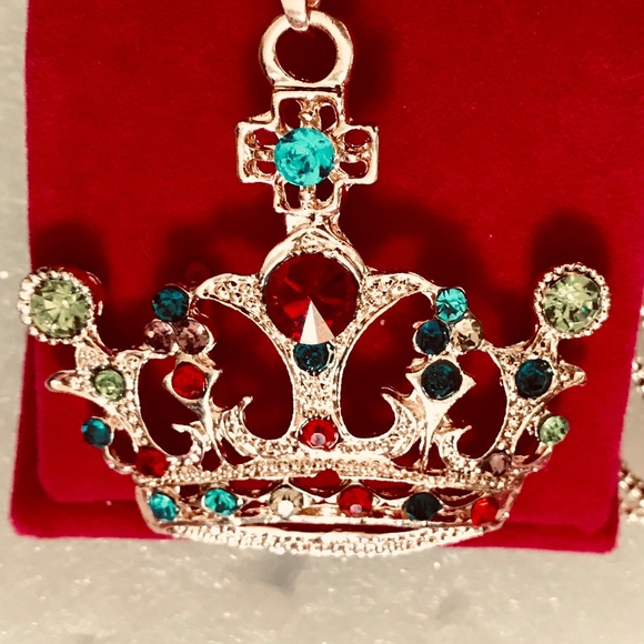 Betsey Johnson Jeweled Royal Crown Necklace - Picture 4 of 5